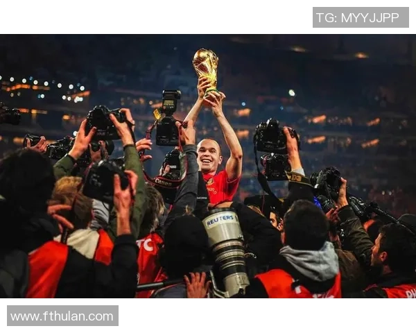 西班牙足球历史上的传奇明星与他们的辉煌成就回顾