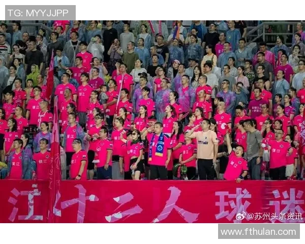 足球明星与他们的故乡国家：探索球场背后的文化与情感纽带