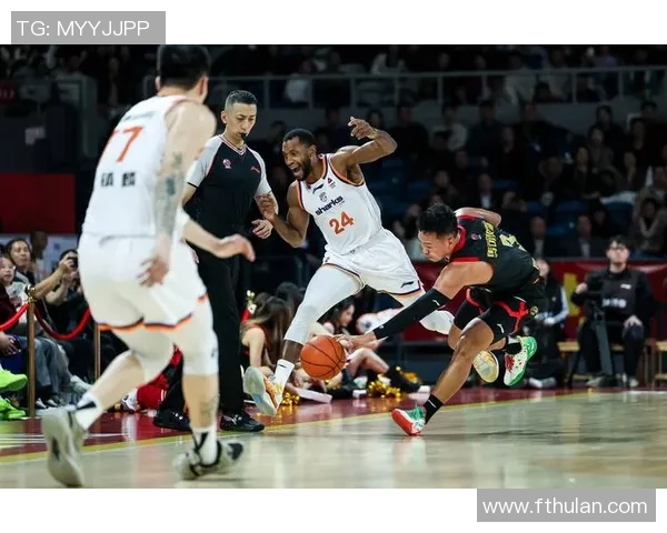 篮球热议:上海篮球队的配合争议